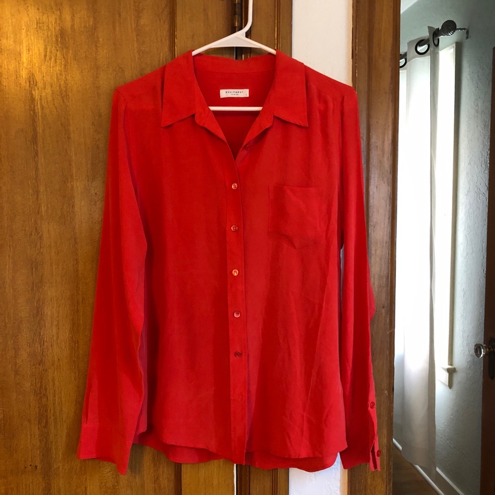 Like-New Equipment Silk Button Down Shirt